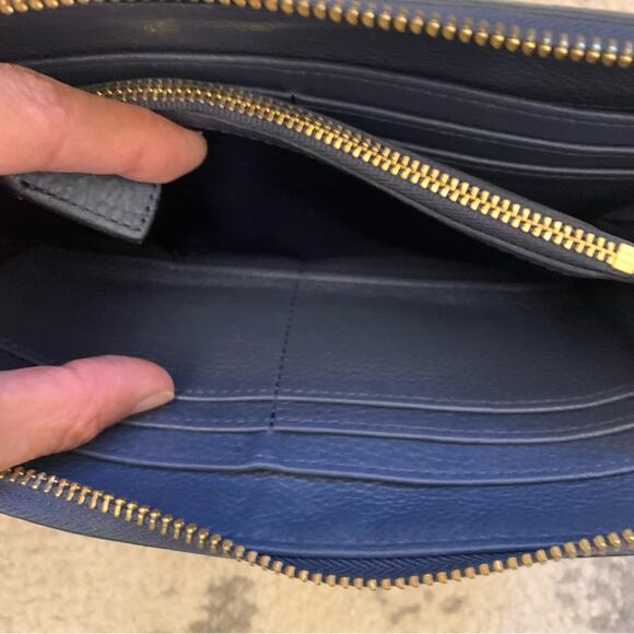 Tory Burch Navy Blue Continental Zip Up Amanda Wallet - Picture 4 of 8